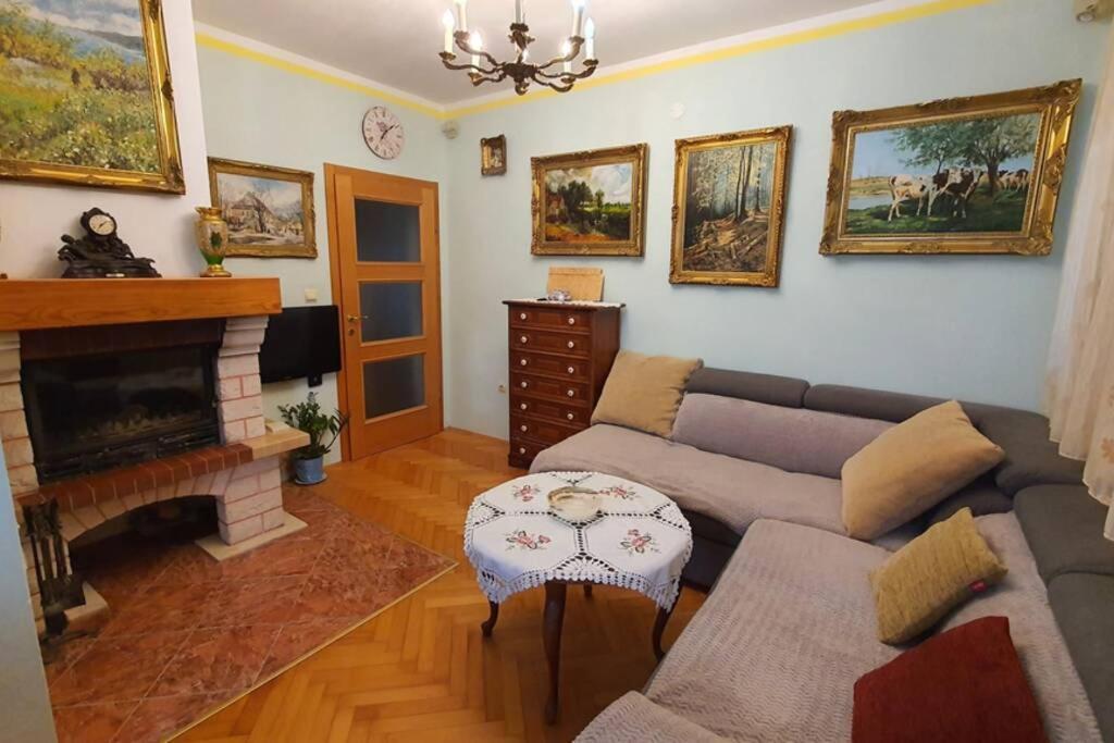 Apartment Diva Deluxe Подстрана Екстериор снимка